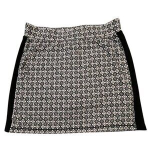 T by Talbots Everyday Stretch Skirt – Flower Geo Print – Size Medium